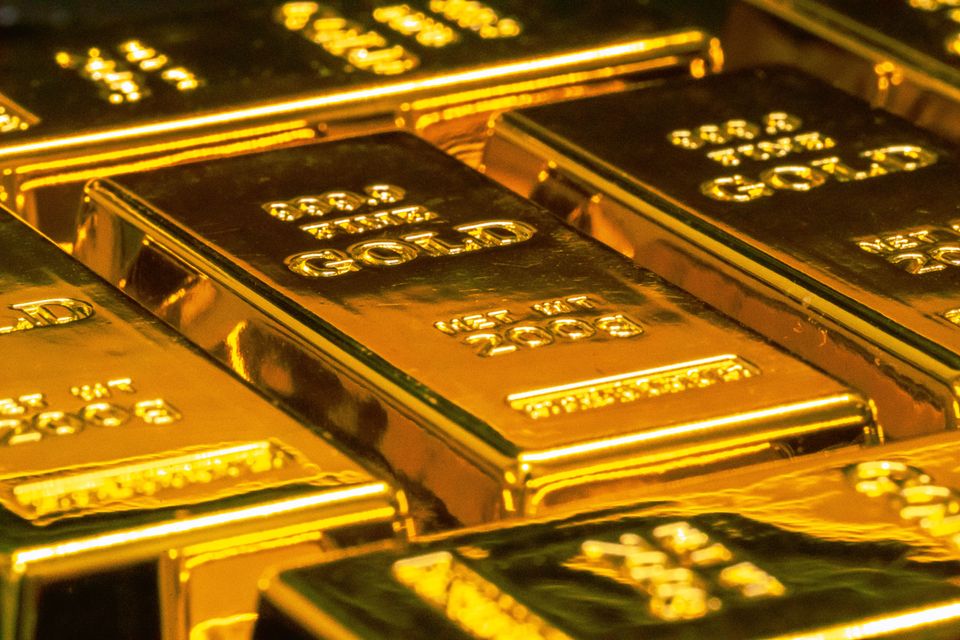 Would you rather have 1 pound of solid gold or 40,000,000 individual Cheez-Its? [#6]